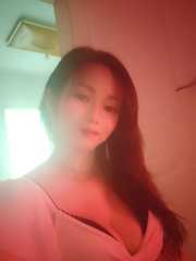 性感大奶小骚妇云朵