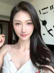 微整大胸翘臀少妇