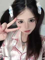 童颜巨乳课代表