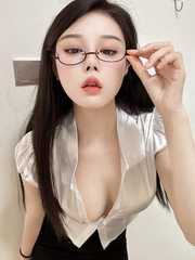 会跳艳舞的馨儿老师