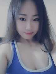 华新街舌吻小少妇