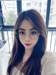 风骚反差眼镜妹