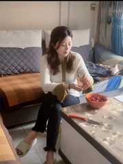 园区小浪妇洛娇