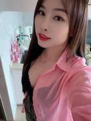 浦东舌吻��梦瑶