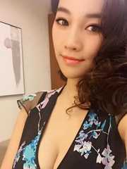 韵味十足的小少妇