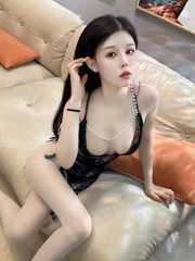 肤白大奶后入翘臀