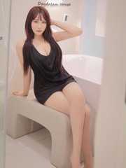 天心大胸御姐妹子