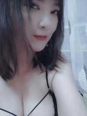 熟女姐姐胸��大耐操，极度配合