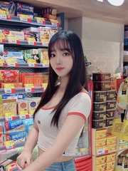 颜值在线的桃子老师