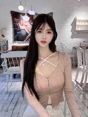 乖巧懂事的妹子