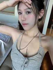 00后妹子身材很好