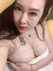 园区大胸妹可舌吻