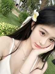 00后白嫩兼职清纯妹妹