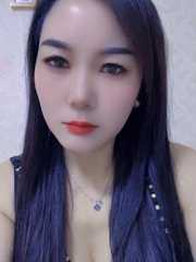 凯德广场彩虹姐姐