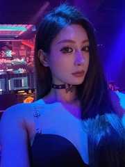 江苏多姿多彩芳儿